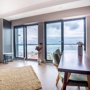Appartement à 2 Chambres à Coucher