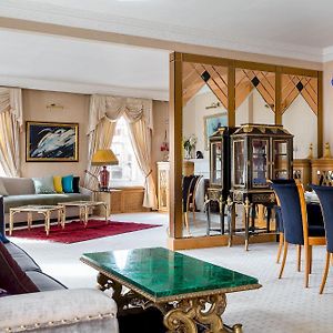 Appartement à 3 Chambres à Coucher