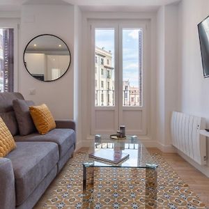 Charming Apartment For 4 Steps Away From Mercado De San Miguel , Calle Mayor IV