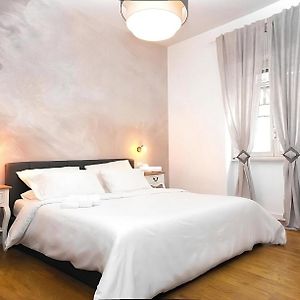 Elegantis Vatican Suite Apartment