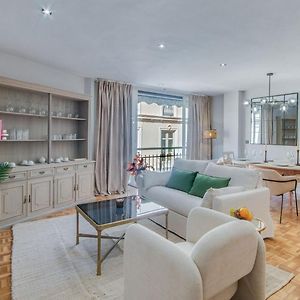 Cervantes Luxury Apartment
