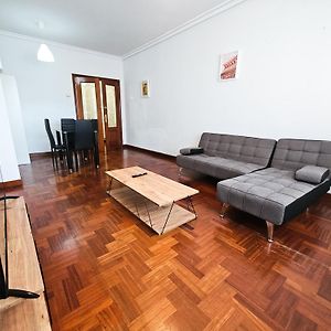 Appartement à 3 Chambres à Coucher