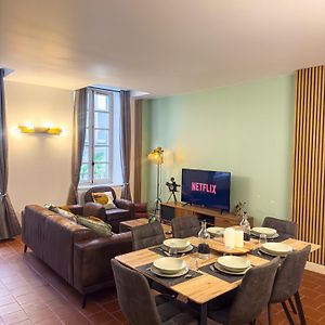 Appartement à 3 Chambres à Coucher