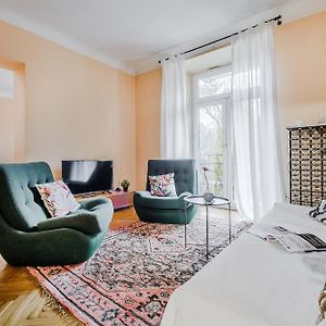 Appartement à 3 Chambres à Coucher