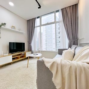 Appartement à 2 Chambres à Coucher