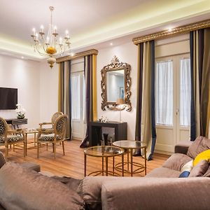 Appartement à 3 Chambres à Coucher