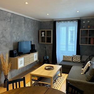 Appartement à 2 Chambres à Coucher
