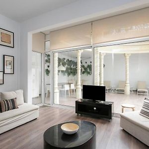 Appartement à 3 Chambres à Coucher