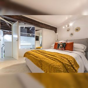 Appartement à 2 Chambres à Coucher