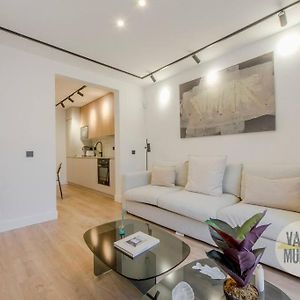 Appartement à 3 Chambres à Coucher