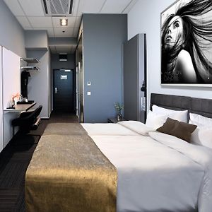 Private Bathroom King Room