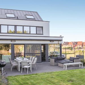 4 Bedroom Awesome Home In Brugge