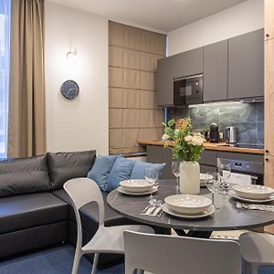Appartement à 2 Chambres à Coucher