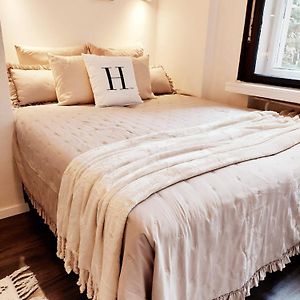 Appartement à 2 Chambres à Coucher