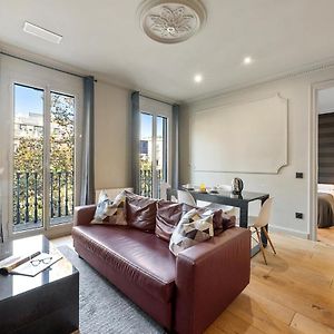 Appartement à 2 Chambres à Coucher
