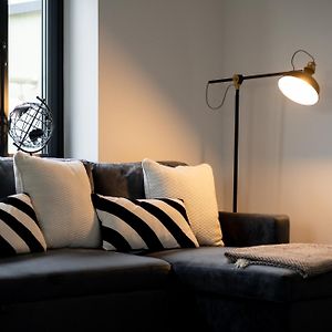 Appartement à 2 Chambres à Coucher