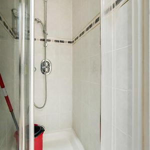 Appartement à 3 Chambres à Coucher