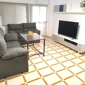 Appartement à 3 Chambres à Coucher