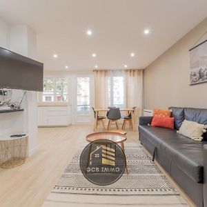 Appartement à 3 Chambres à Coucher