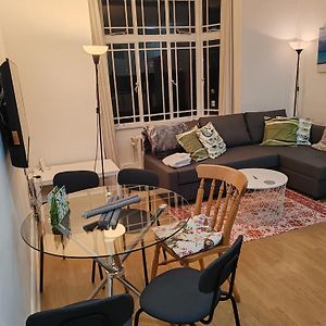 Appartement à 2 Chambres à Coucher