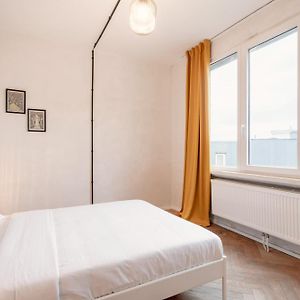 Appartement à 2 Chambres à Coucher