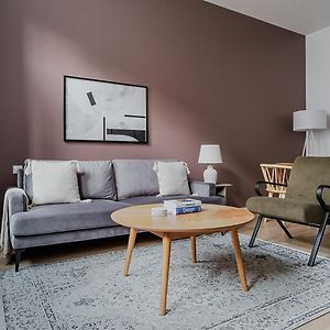 Appartement à 2 Chambres à Coucher