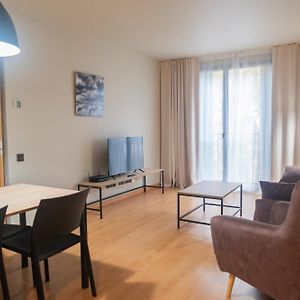 Appartement à 2 Chambres à Coucher