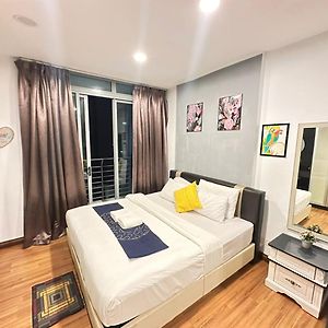 Taragon Service Apartment- Kl
