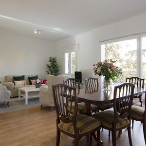 2 Bedrooms 2 Bathrooms Furnished - Bernabeu - Business Area With Terrace - Minty Stay