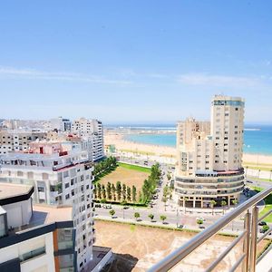 Modern & Homey 2-Bed Apartment In Playa