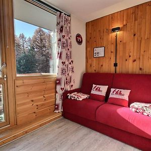 Studio Lit King-Size