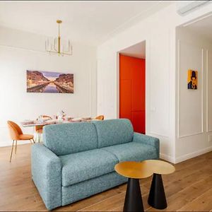 Appartement à 2 Chambres à Coucher