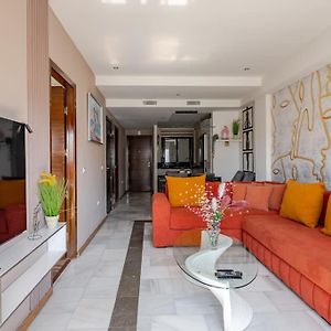 Appartement à 2 Chambres à Coucher