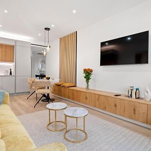 Appartement à 2 Chambres à Coucher