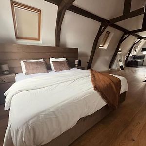 Appartement à 3 Chambres à Coucher