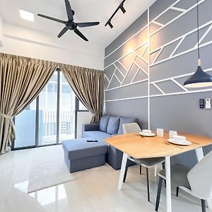 Appartement de Luxe à 2 Chambres à Coucher
