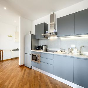 Appartement à 2 Chambres à Coucher