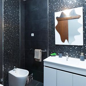 Appartement de Luxe à 2 Chambres à Coucher