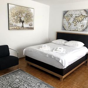 Bright And Quiet Studio In The City Center - Sky1