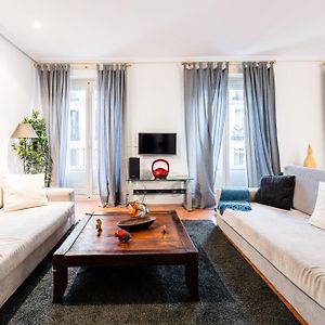 Appartement à 3 Chambres à Coucher