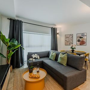Appartement à 2 Chambres à Coucher
