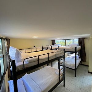 Dormitory Room Mixed
