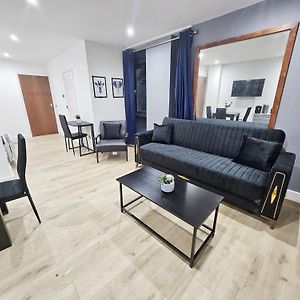 Gdy1 - The Green Dragon Apartment