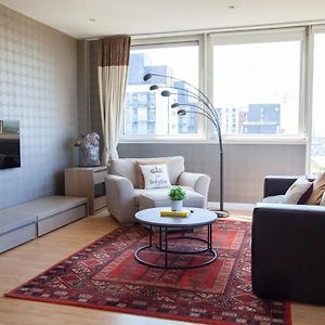 Riverside Flat With Stunning Views