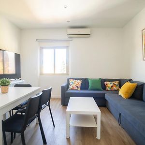 Appartement à 3 Chambres à Coucher
