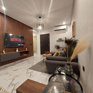 Appartement à 2 Chambres à Coucher