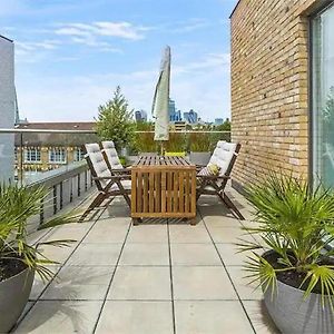 2-Bed Terrace Flat Close To Tower Bridge