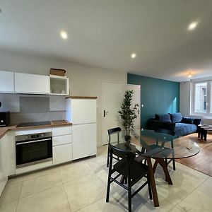 Appartement à 2 Chambres à Coucher