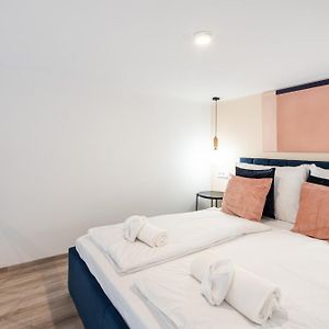 E44 - Erzsebet Boulevard Residence - Best Location By Bqa
