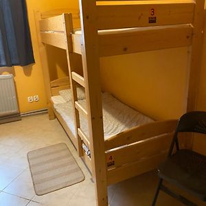Dormitory Room Mixed